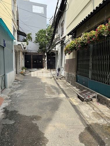 NHÀ C4 TIỆN XÂY MỚI- BÌNH THẠNH- 2 MẶT HẺM XE HƠI- 80m2(4x20)- 10.x TỶ