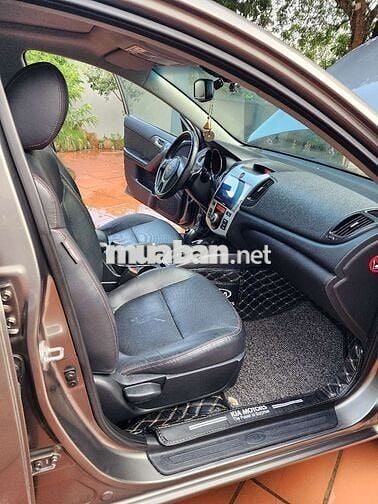 Kia cerato nhập khẩu stđ 6 cấp ,10 bóng khí
