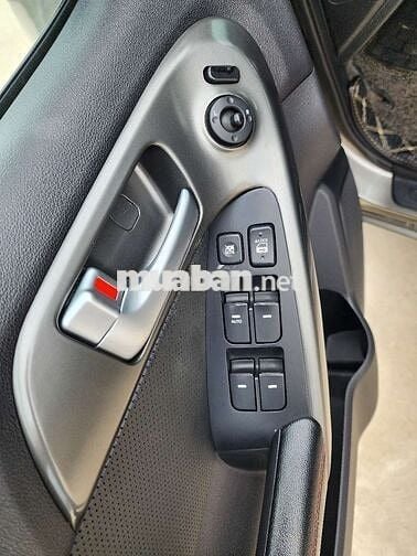 Kia cerato nhập khẩu stđ 6 cấp ,10 bóng khí