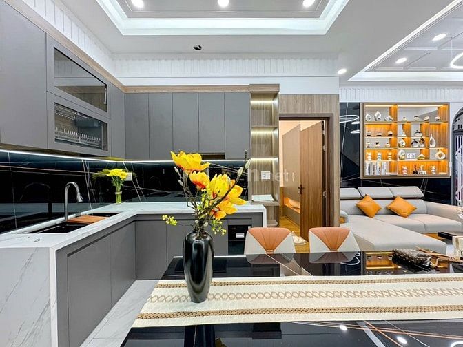 Bán Nhà Đẹp Full Nội Thất ,2 Lầu 4Pn ,Đ.Trần Xuân Soạn ,Quận 7,