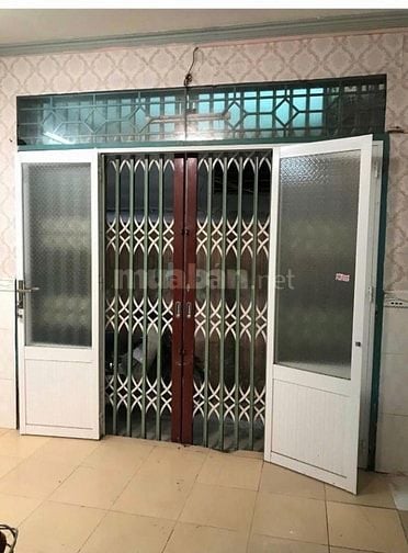 Cho thuê nhà nguyên căn ngay góc Đường số 37 và Lâm Văn Bền, Quận 7
