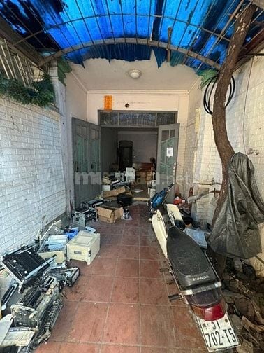Siêu phẩm, phố Tạ Quang Bửu DT 136m2 x 4 tầng. Vỉa hè, văn phòng, tòa 