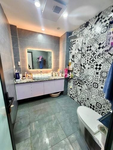 Trung Tâm Hai Bà Trưng 57m2*5t,oto tránh,thang máy,full nội thất,18tỷ.