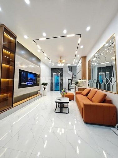 Chính Chủ Bán Nhà 5 Tầng Thang Máy Ngõ 109 Đê Trần Khát Trân 10.8 Tỷ 