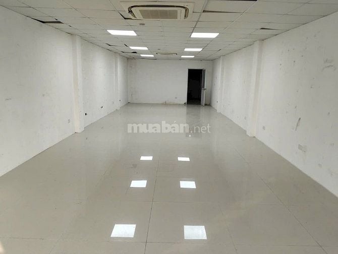 Bán tòa nhà văn phòng thông sàn 10 tầng mặt phố Văn cao Ba Đình Hà Nội