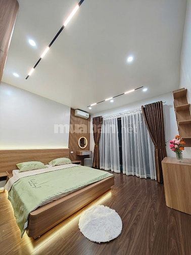 Chính Chủ Bán Nhà 5 Tầng Thang Máy Ngõ 109 Đê Trần Khát Trân 10.8 Tỷ 