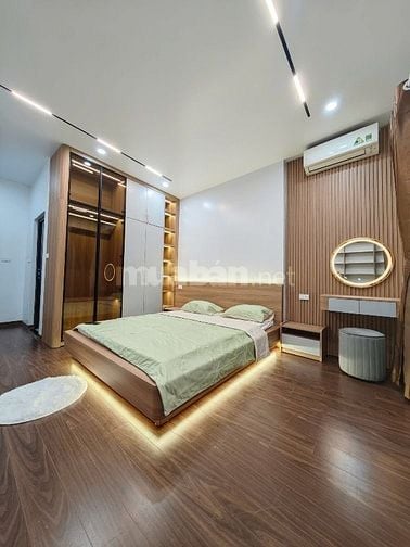 Chính Chủ Bán Nhà 5 Tầng Thang Máy Ngõ 109 Đê Trần Khát Trân 10.8 Tỷ 