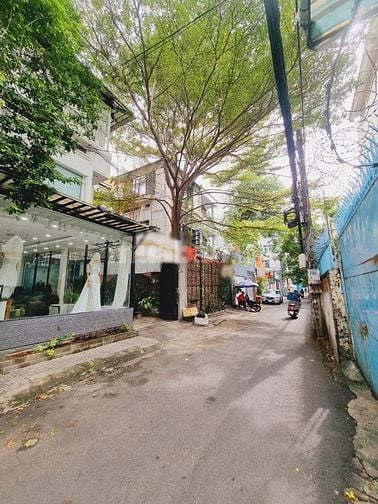 BÁN NHÀ SIÊU RỘNG, NGANG 7.5m, CÔNG NHẬN 135m2, HXH SƯ VẠN HẠNH Q10