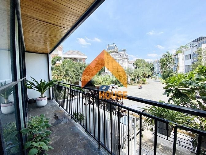 Tòa văn phòng Q2 style không gian mở hiện đại mới xây đẹp đỉnh cao giá