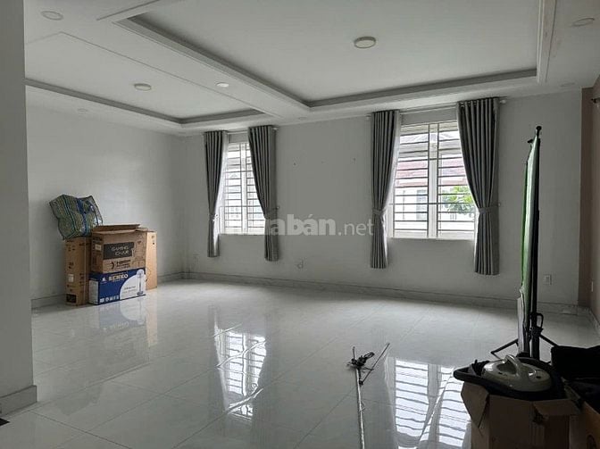 Cho thuê Văn phòng giá rẻ, khu dân cư Văn minh, tiện ích