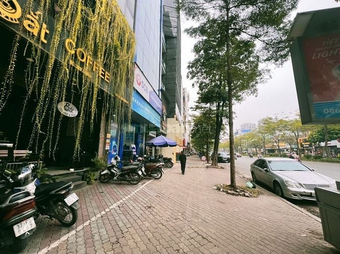 Bán Nhà Mặt Phố Trương Định 370m², Mặt  Tiền  gần 8.5m, Giá  bán 97 tỷ