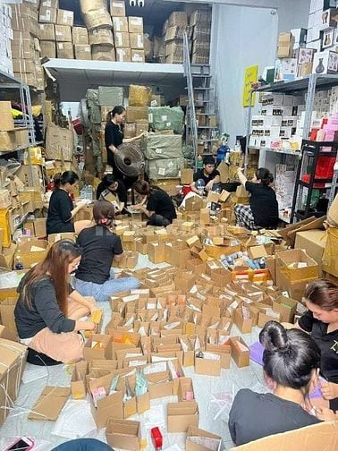 THÔNG BÁO TUYỂN DỤNG LĐPT NHIỀU VỊ TRÍ TẠI CHUỖI SHOW ROOM ( TP.HCM ) 