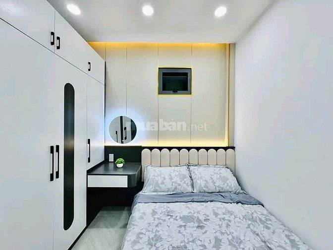 Kẹt vốn KD bán gấp nhà Nguyễn Văn Hưởng, Quận 2. Giá 3,04 tỷ/60m2, HXH