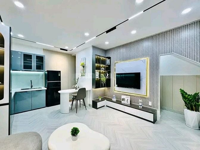 Kẹt vốn KD bán gấp nhà Nguyễn Văn Hưởng, Quận 2. Giá 3,04 tỷ/60m2, HXH