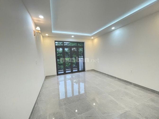Nhà mới xây 100% mặt tiền đường D5, Phường 25, Quận Bình Thạnh