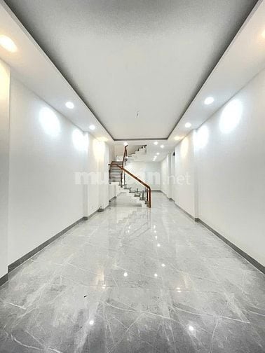 Nhà mới xây 100% mặt tiền đường D5, Phường 25, Quận Bình Thạnh