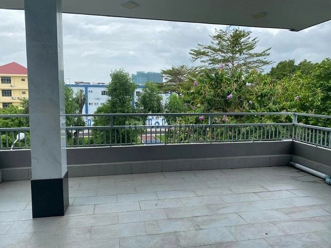 Cho thuê nhà khu Tên Lửa, MT đường Số 5, DT 8 x 20m, 3 tấm, 39 triệu