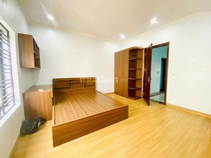 Bán nhà phân lô ô tô, kính doanh, ngõ 89 Thịnh Liệt, 75m2, 4T, MT 5m.