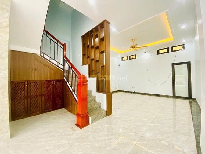 Bán nhà phân lô ô tô, kính doanh, ngõ 89 Thịnh Liệt, 75m2, 4T, MT 5m.