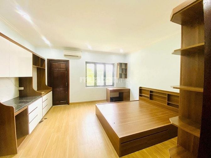 Bán nhà phân lô ô tô, kính doanh, ngõ 89 Thịnh Liệt, 75m2, 4T, MT 5m.