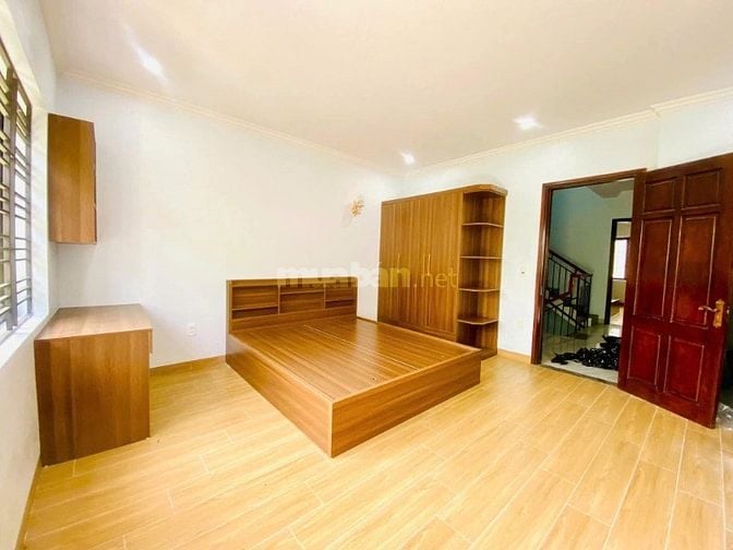 Bán nhà phân lô ô tô, kính doanh, ngõ 89 Thịnh Liệt, 75m2, 4T, MT 5m.