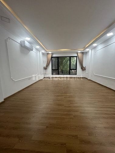NHÀ ĐẸP 35M2 PHÙ HỢP KINH DOANH VÀ LÀM VĂN PHÒNG PHỐ TRẦN QUỐC HOÀN