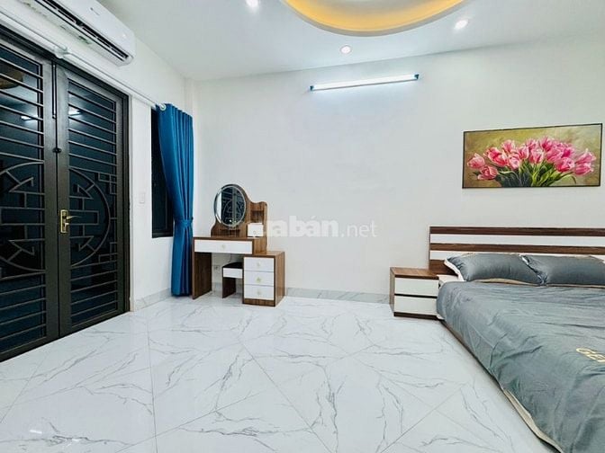 Nhà Đẹp Lĩnh Nam – 5 Tầng Lung Linh, Ô Tô Qua Ngõ, Giá Tốt Chỉ 7 Tỷ!