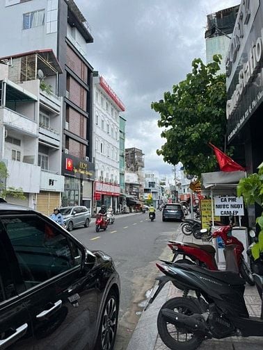 Cho thuê nhà MTKD 455A Huỳnh Văn Bánh, PN, Nhà mới giao ngay.
