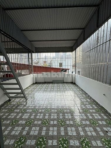 Bán nhà trong ngõ phố Lĩnh Nam, Hoàng Mai, DT 30 m2, 5 tầng