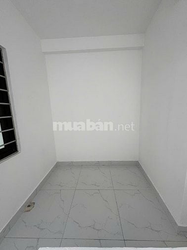 Bán nhà trong ngõ phố Lĩnh Nam, Hoàng Mai, DT 30 m2, 5 tầng
