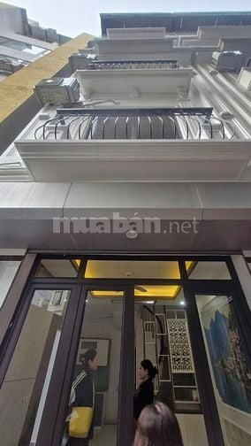 Bán nhà trong ngõ phố Lĩnh Nam, Hoàng Mai, DT 30 m2, 5 tầng