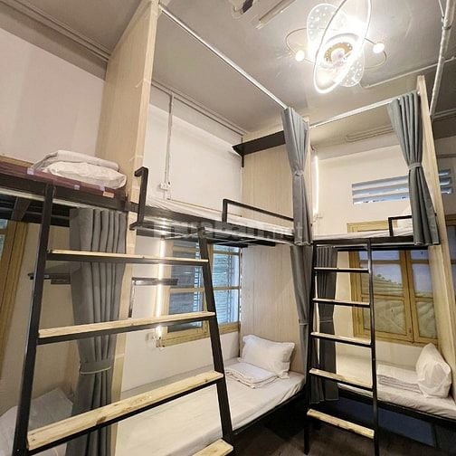 Cần tuyển gấp nhân viên lễ tân buồng phòng, tạp vụ
