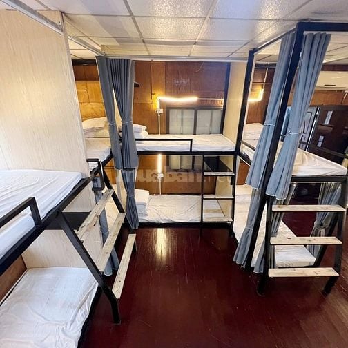 Cần tuyển gấp nhân viên lễ tân buồng phòng, tạp vụ