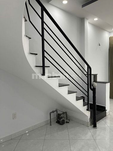 CHÍNH CHỦ: Cho thuê nguyên căn MT Liên Khu 16-18 -  HHMG : 1/2 tháng 