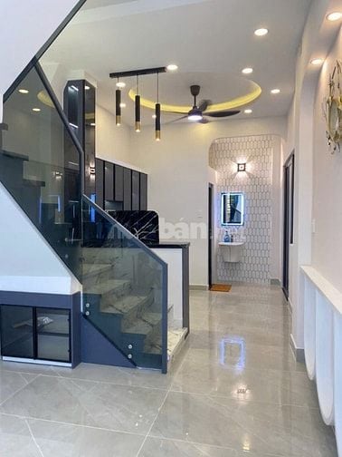 Cần bán nhà đường Hậu Giang Q6,giá nhỉn 1 tỷ, A/C nhanh tay sở hữu