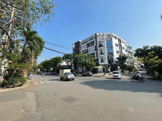 Tòa nhà mặt đường ĐẶNG THÙY TRÂM - Thông thương Quận 12 tương lai