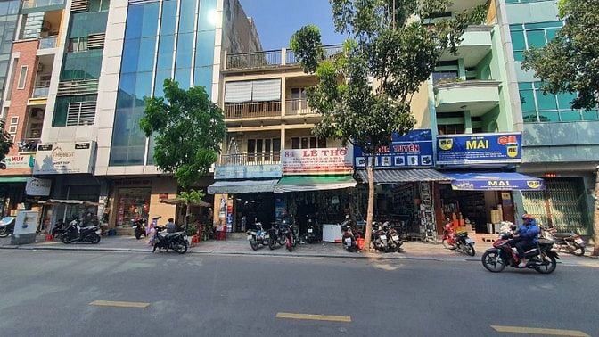 Bán nhà [13x24m] mặt tiền đường khu Trần Quang Khải, Hai Bà Trưng, Q1