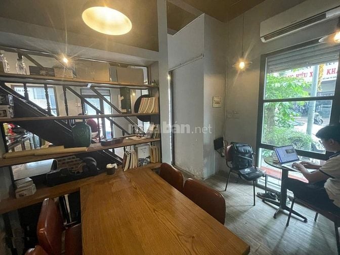 Cho thuê Lô góc MP HÀNG CHUỐI 36m2 x 2 tầng, mặt tiền 8m riêng biệt