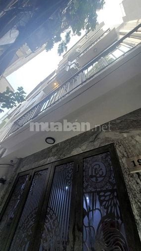 BÁN TÒA CHDV 5 TẦNG ĐƯỜNG THANH NHÀN DÒNG TIỀN 60TR/TH, DT 52M, MT 5,2