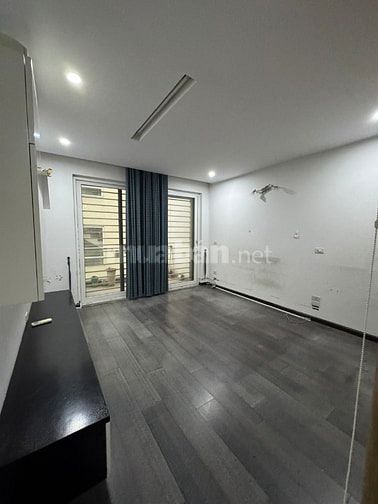 Nhà 5T P/Lô Linh Lang-Đào Tấn sát Mp ngõ 5m oto đỗ dt 78,9m mt 4,29m