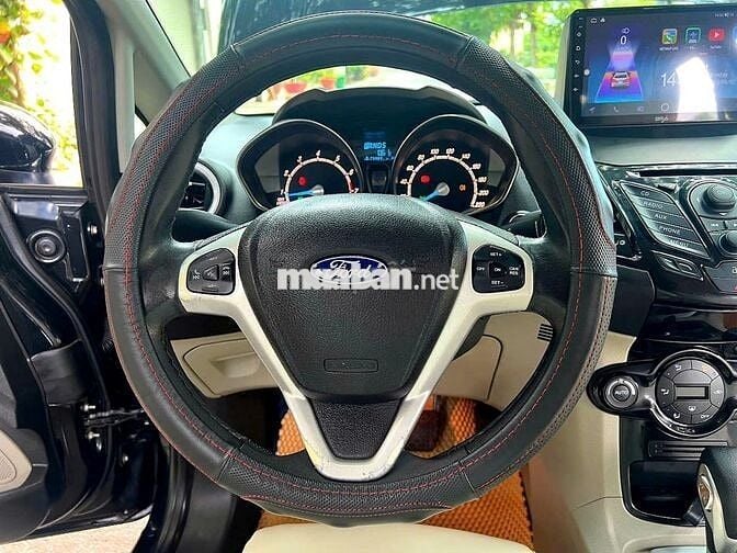 Ford Fiesta 2015 1.5 AT Titanium - Đen đẹp