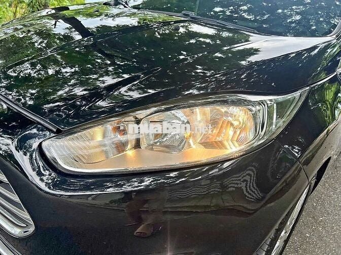 Ford Fiesta 2015 1.5 AT Titanium - Đen đẹp
