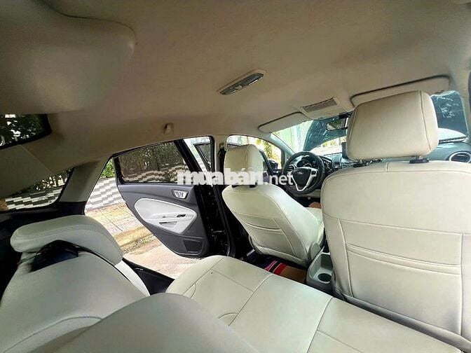 Ford Fiesta 2015 1.5 AT Titanium - Đen đẹp