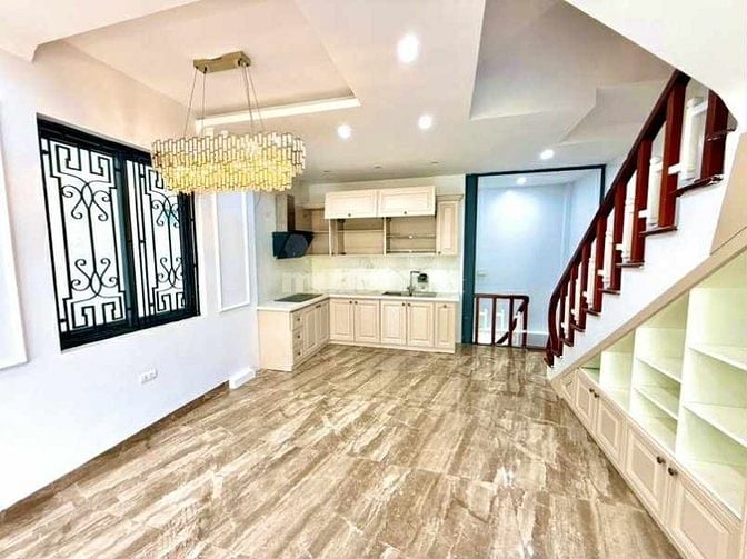 NHÀ MỚI PHỐ BỒ ĐỀ - NGÕ THÔNG HỒNG TIẾN - GARA OTO - MT 4.4 - 13.5 TỶ
