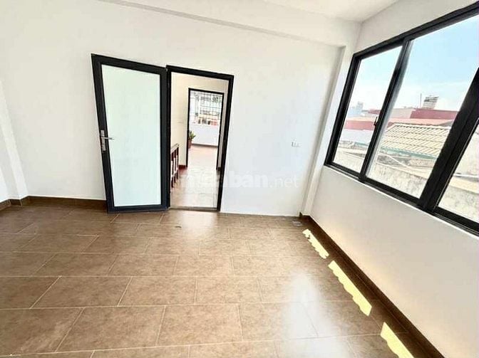 NHÀ MỚI PHỐ BỒ ĐỀ - NGÕ THÔNG HỒNG TIẾN - GARA OTO - MT 4.4 - 13.5 TỶ