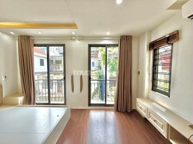NHÀ MỚI PHỐ BỒ ĐỀ - NGÕ THÔNG HỒNG TIẾN - GARA OTO - MT 4.4 - 13.5 TỶ