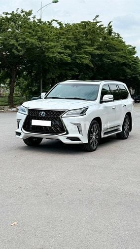 Bán Lexus LX570 Super Sport nhập Trung Đông, sản xuất 2018.