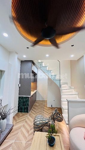 Nhà bán Gò Vấp Phường 10 Quang Trung. - DT: 3m x 6.5m. Sổ riêng DTCN 1