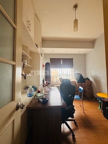 Tập thể Kim Ngưu. Hai Bà Trưng. Hà Nội. Không có gì ngoài ánh sáng 87m