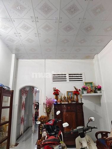 Nhà cần bán gấp ở Đ. Gia Tân, Gia Lộc , Trảng Bàng 150m2 SHR giá 680tr